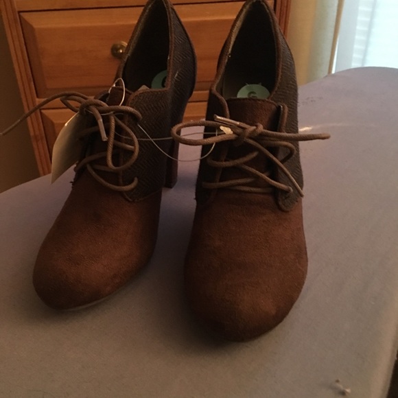 Brown Booties - Picture 4 of 4